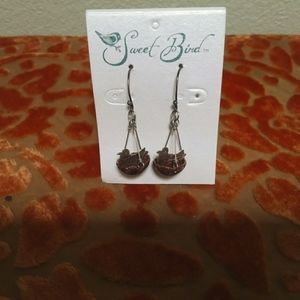 SWEET BIRD earrings for pierced ears.